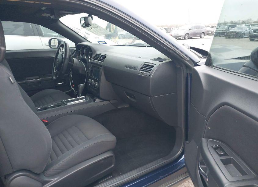 Photo 5 of 2013 Dodge Challenger SXT (VIN 2C3CDYAG4DH683418)