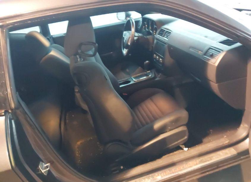 Photo 5 of 2014 Dodge Challenger SXT (VIN 2C3CDYAG4EH101741)