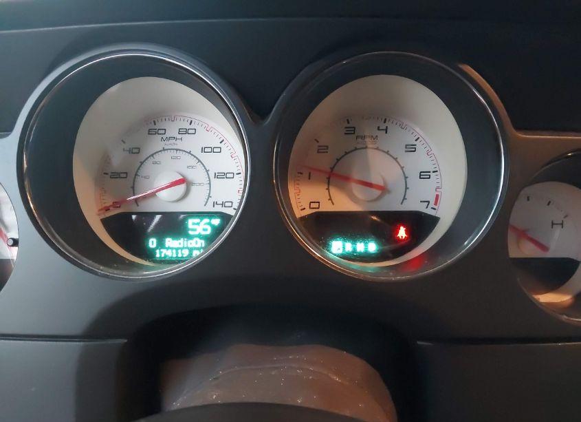 Photo 7 of 2014 Dodge Challenger SXT (VIN 2C3CDYAG4EH101741)