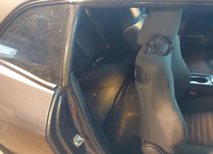 Photo 8 of 2014 Dodge Challenger SXT (VIN 2C3CDYAG4EH101741)