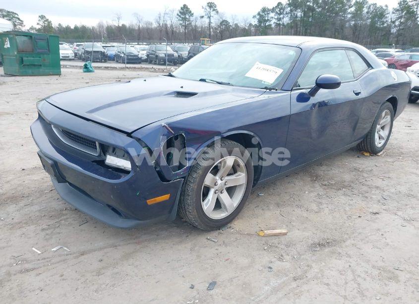 Photo 2 of 2014 Dodge Challenger SXT (VIN 2C3CDYAG4EH196026)