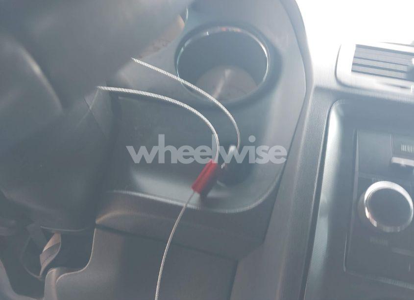 Photo 11 of 2014 Dodge Challenger SXT (VIN 2C3CDYAG4EH233706)