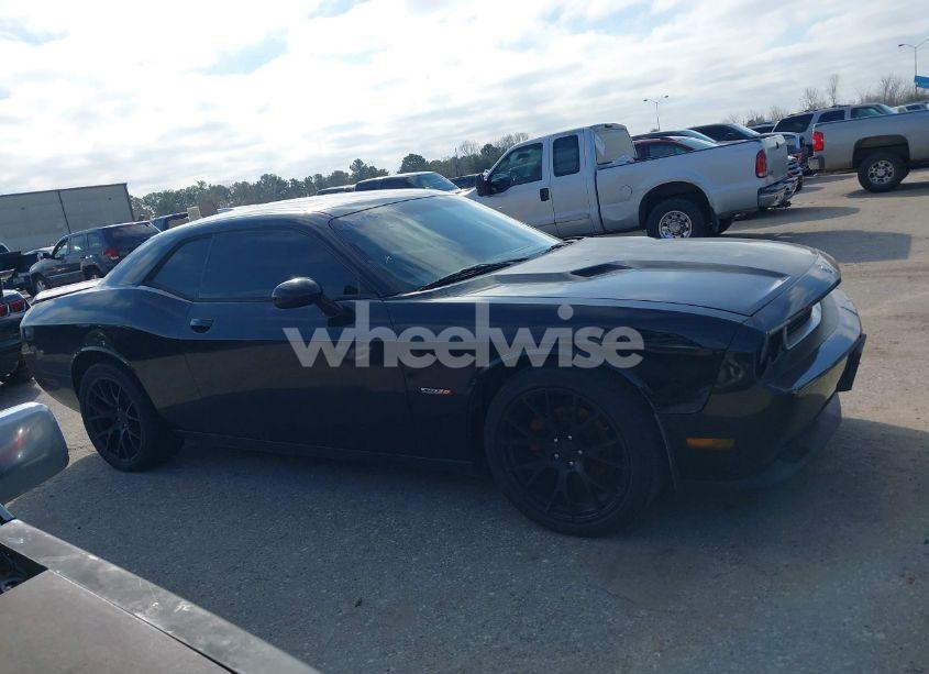 Photo 13 of 2014 Dodge Challenger SXT (VIN 2C3CDYAG4EH233706)