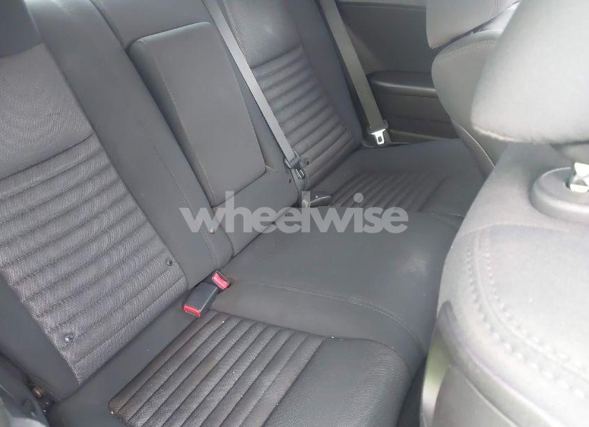 Photo 8 of 2012 Dodge Challenger SXT (VIN 2C3CDYAG5CH135359)