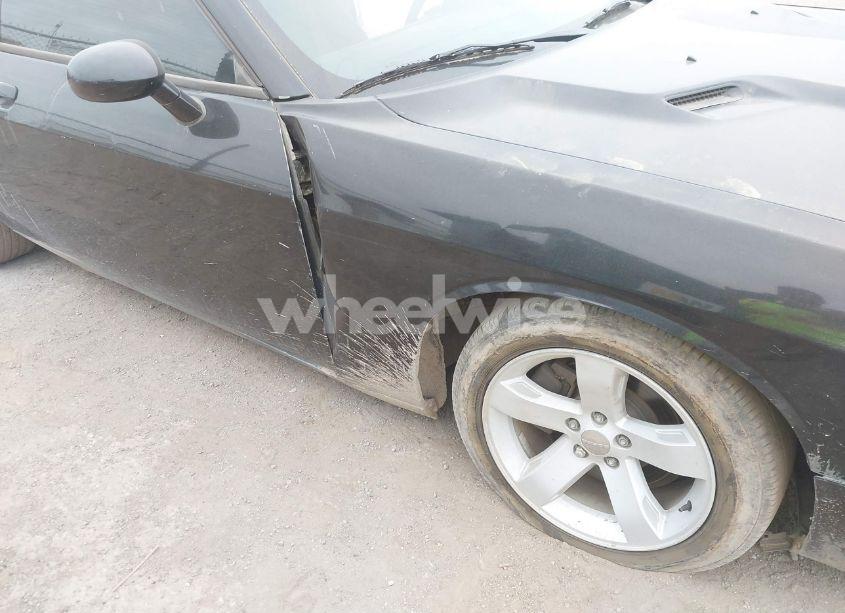 Photo 6 of 2012 Dodge Challenger SXT (VIN 2C3CDYAG5CH214207)