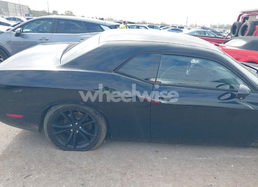 Photo 13 of 2013 Dodge Challenger SXT (VIN 2C3CDYAG5DH500642)