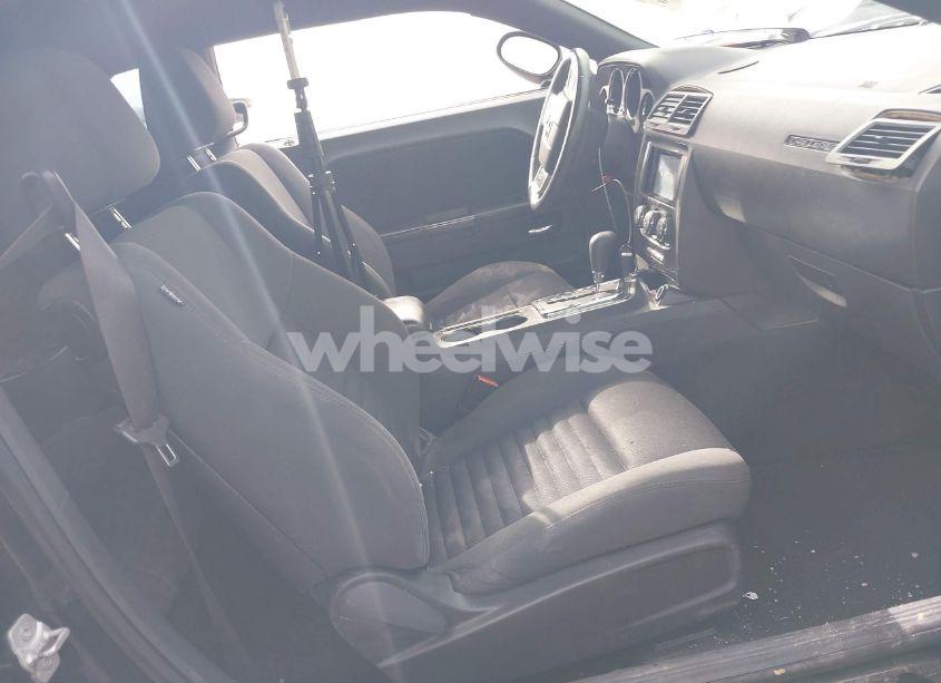 Photo 5 of 2013 Dodge Challenger SXT (VIN 2C3CDYAG5DH500642)