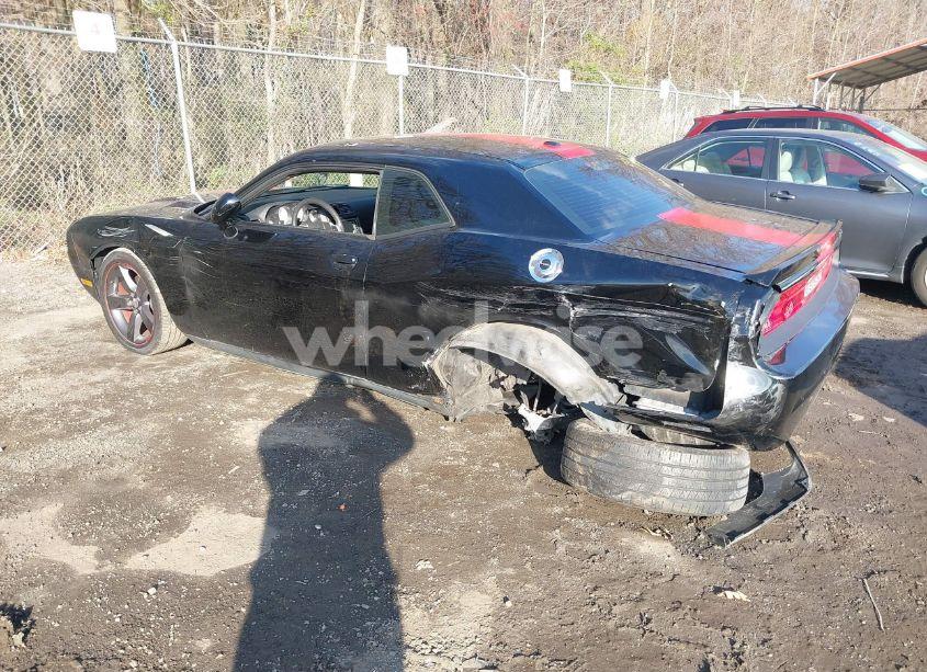 Photo 3 of 2013 Dodge Challenger RALLYE REDLINE (VIN 2C3CDYAG5DH520017)