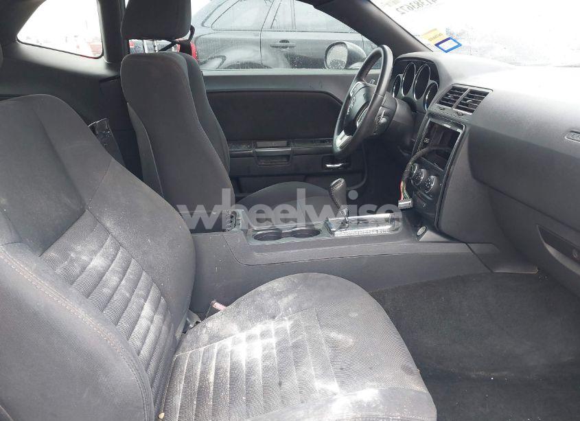 Photo 5 of 2013 Dodge Challenger SXT (VIN 2C3CDYAG5DH607755)