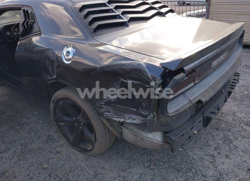 Photo 6 of 2013 Dodge Challenger SXT (VIN 2C3CDYAG5DH670922)