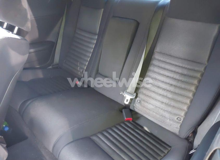 Photo 8 of 2013 Dodge Challenger SXT (VIN 2C3CDYAG5DH670922)