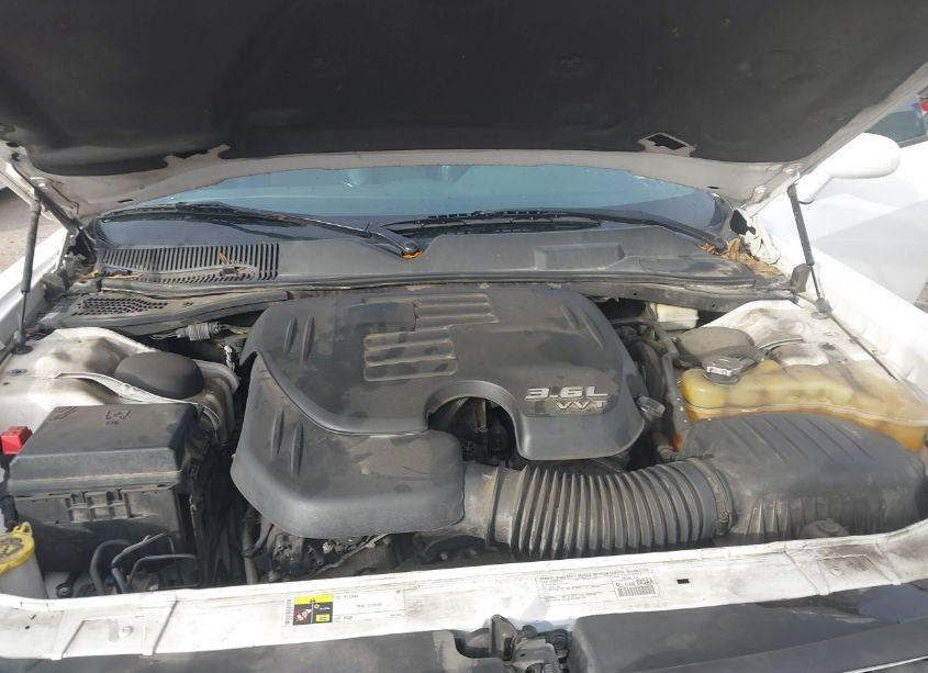 Photo 10 of 2014 Dodge Challenger SXT PLUS (VIN 2C3CDYAG5EH123716)