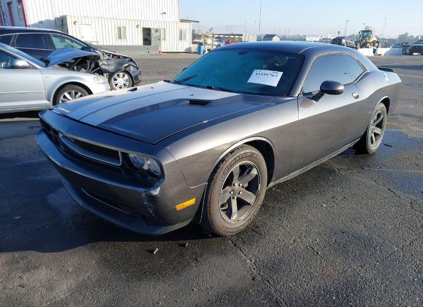 Photo 2 of 2014 Dodge Challenger SXT (VIN 2C3CDYAG5EH204005)