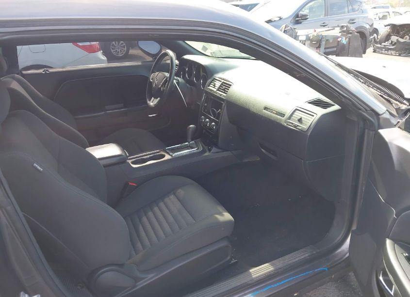 Photo 5 of 2014 Dodge Challenger SXT (VIN 2C3CDYAG5EH204005)