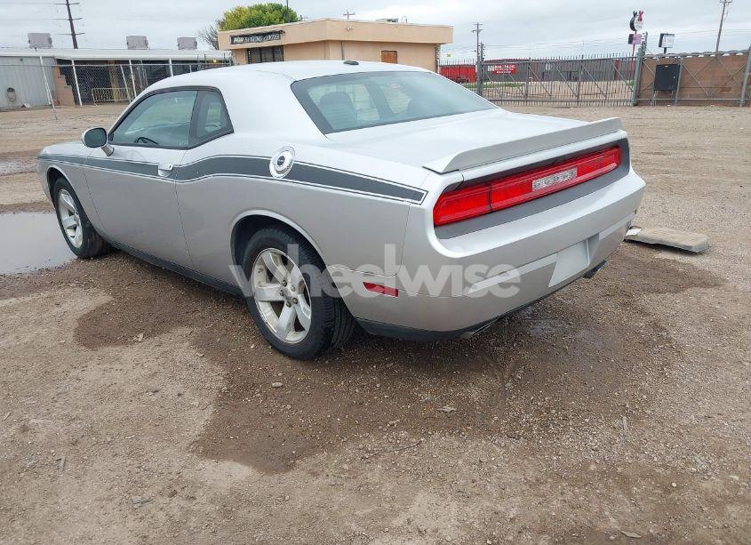 Photo 3 of 2012 Dodge Challenger SXT (VIN 2C3CDYAG6CH131479)