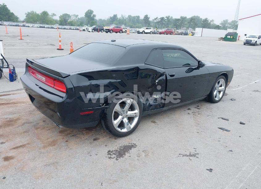 Photo 4 of 2012 Dodge Challenger SXT (VIN 2C3CDYAG6CH170461)