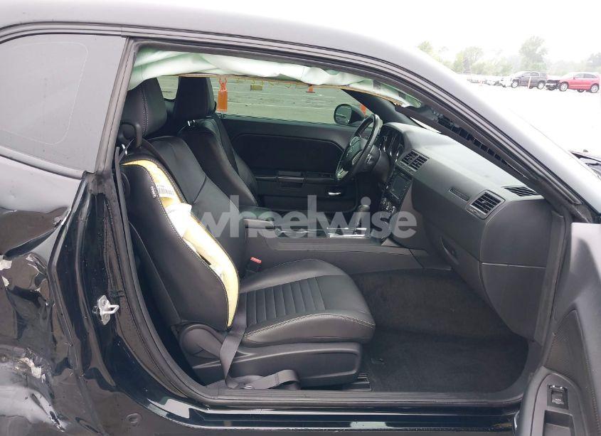 Photo 5 of 2012 Dodge Challenger SXT (VIN 2C3CDYAG6CH170461)