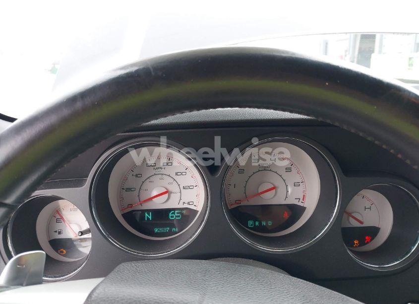 Photo 7 of 2012 Dodge Challenger SXT (VIN 2C3CDYAG6CH170461)