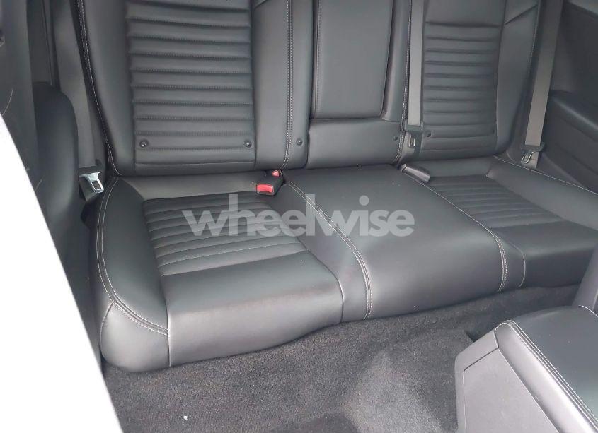 Photo 8 of 2012 Dodge Challenger SXT (VIN 2C3CDYAG6CH170461)