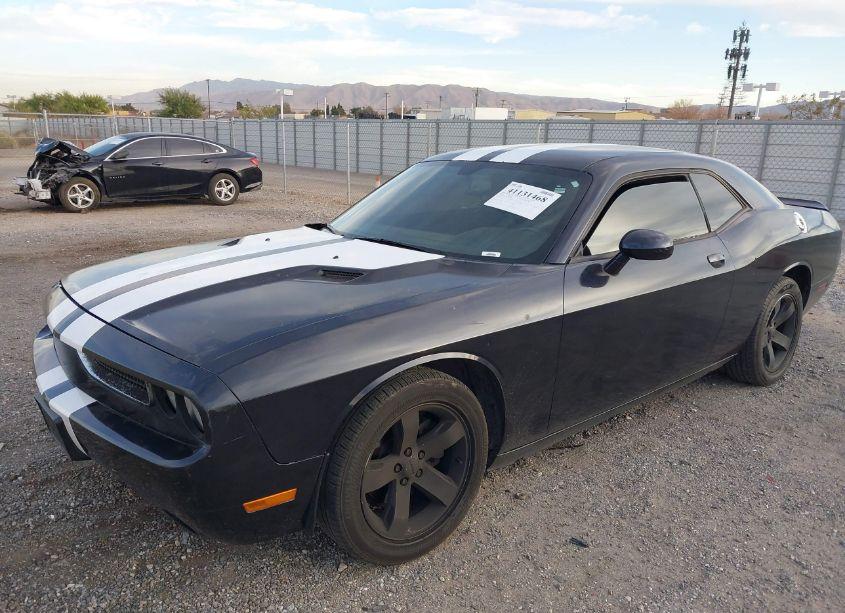 Photo 2 of 2012 Dodge Challenger SXT (VIN 2C3CDYAG6CH176941)