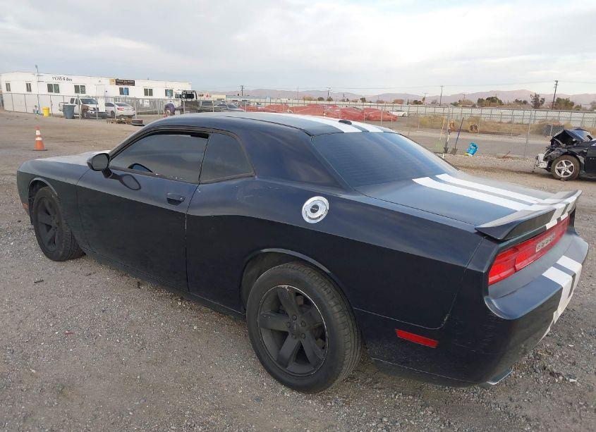Photo 3 of 2012 Dodge Challenger SXT (VIN 2C3CDYAG6CH176941)