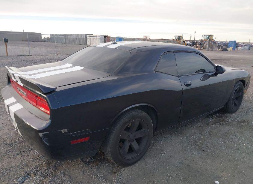 Photo 4 of 2012 Dodge Challenger SXT (VIN 2C3CDYAG6CH176941)