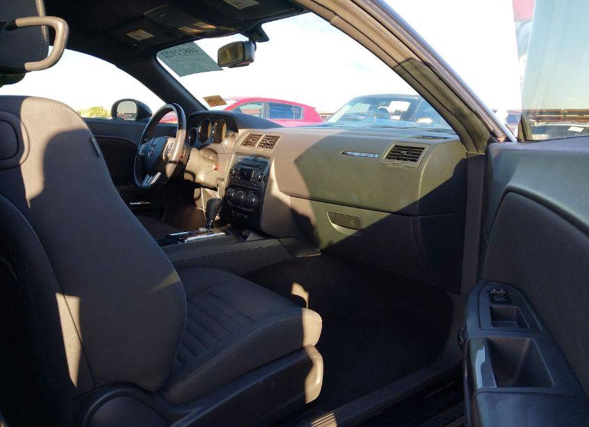 Photo 5 of 2012 Dodge Challenger SXT (VIN 2C3CDYAG6CH258183)