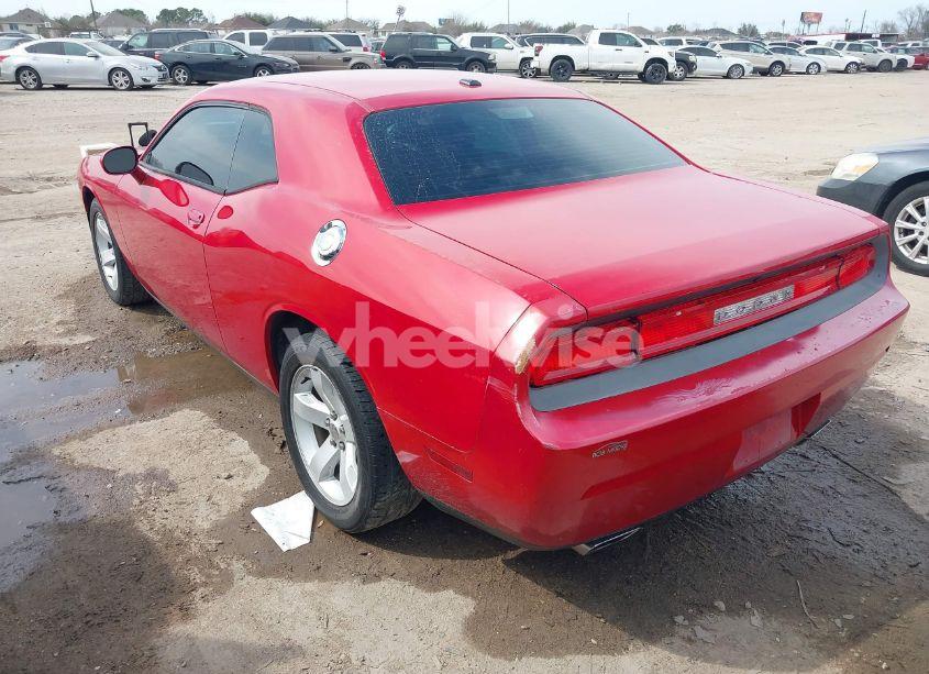 Photo 3 of 2013 Dodge Challenger SXT (VIN 2C3CDYAG6DH581635)