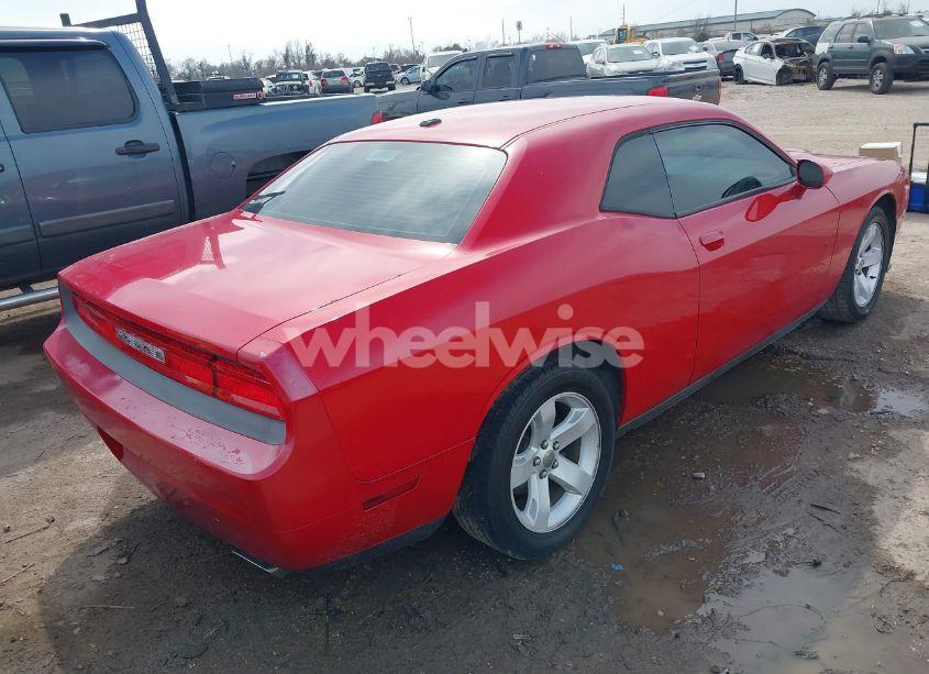 Photo 4 of 2013 Dodge Challenger SXT (VIN 2C3CDYAG6DH581635)