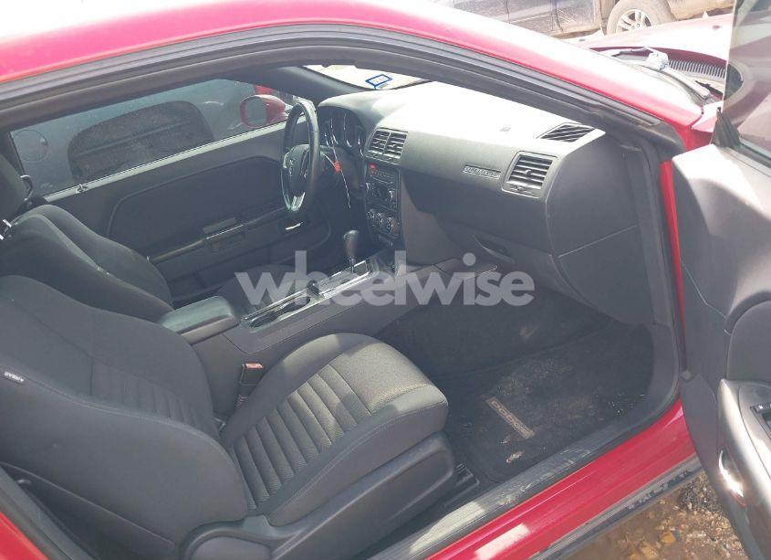 Photo 5 of 2013 Dodge Challenger SXT (VIN 2C3CDYAG6DH581635)