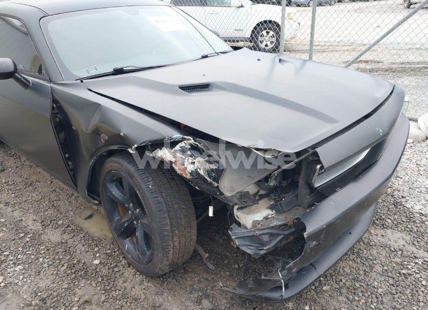 Photo 6 of 2013 Dodge Challenger SXT (VIN 2C3CDYAG6DH610812)