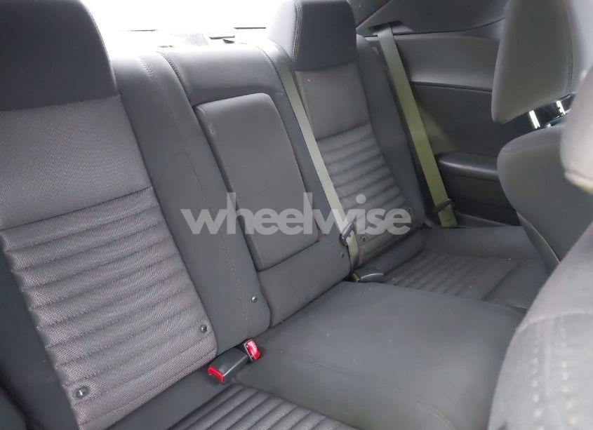 Photo 8 of 2013 Dodge Challenger SXT (VIN 2C3CDYAG6DH610812)