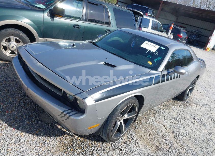 Photo 2 of 2013 Dodge Challenger SXT PLUS (VIN 2C3CDYAG6DH619929)