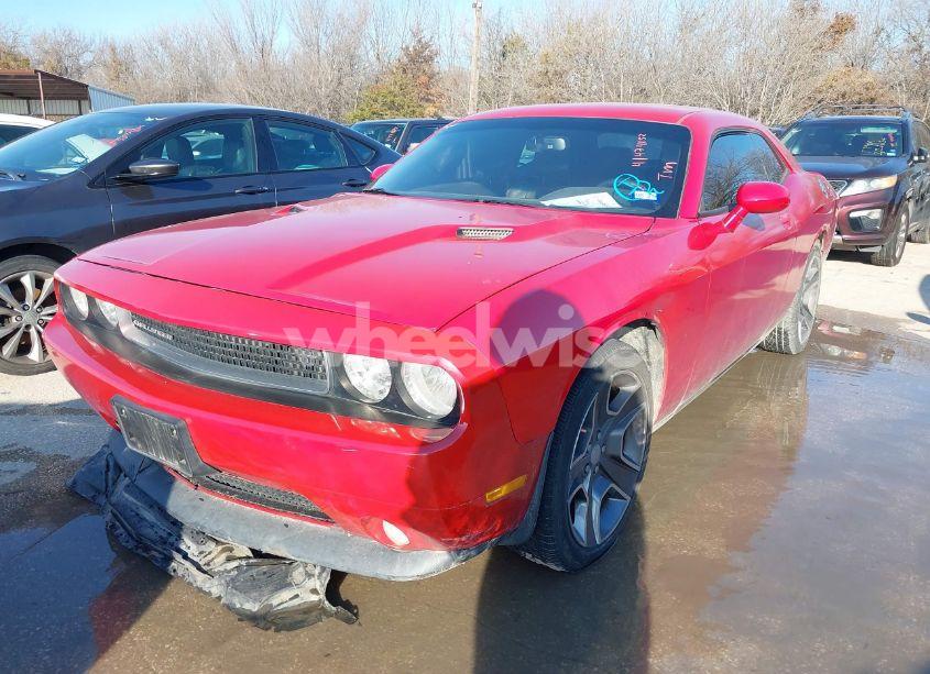 Photo 2 of 2012 Dodge Challenger SXT (VIN 2C3CDYAG7CH121236)