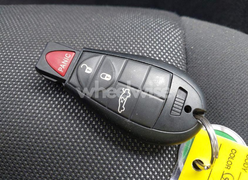 Photo 11 of 2012 Dodge Challenger SXT (VIN 2C3CDYAG7CH130972)