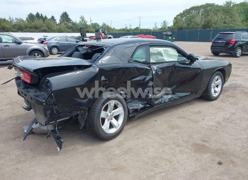 Photo 4 of 2012 Dodge Challenger SXT (VIN 2C3CDYAG7CH130972)