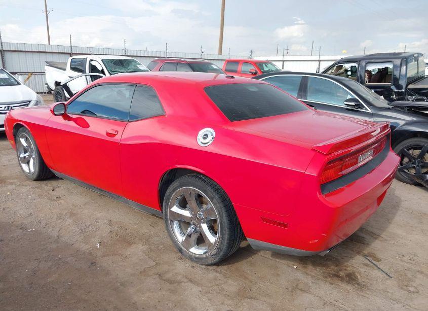 Photo 3 of 2013 Dodge Challenger SXT (VIN 2C3CDYAG7DH611385)