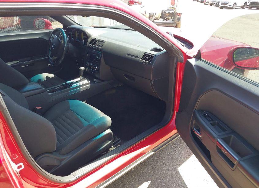 Photo 5 of 2013 Dodge Challenger SXT (VIN 2C3CDYAG7DH611385)