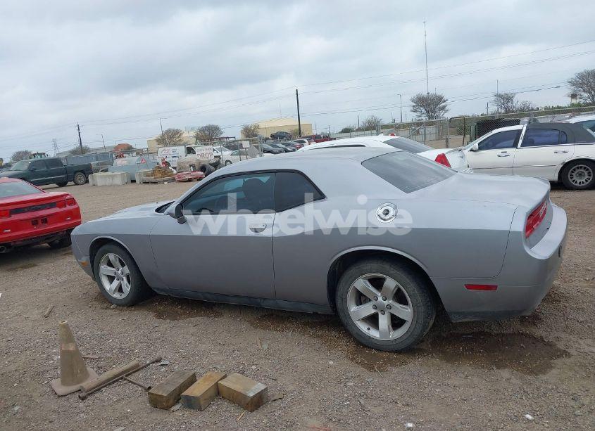 Photo 14 of 2013 Dodge Challenger SXT (VIN 2C3CDYAG7DH653376)