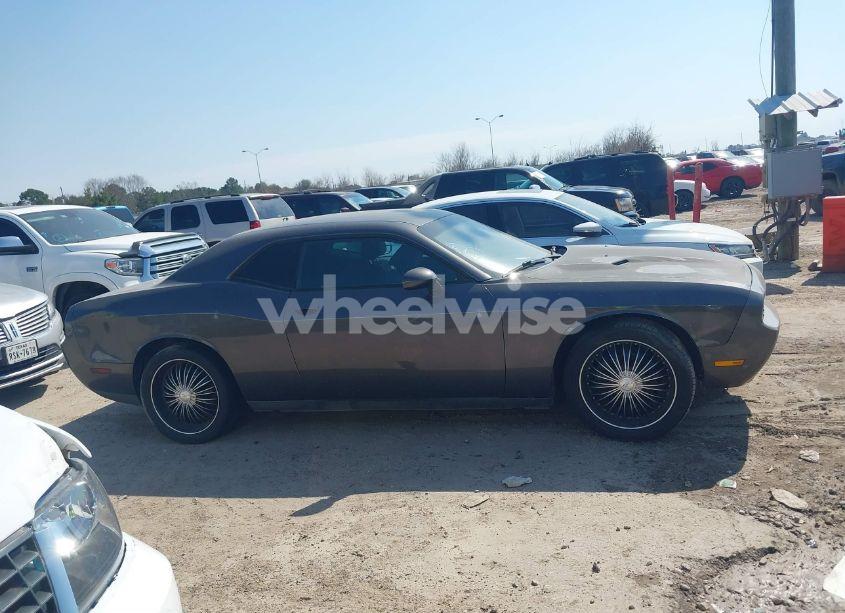 Photo 13 of 2013 Dodge Challenger SXT (VIN 2C3CDYAG7DH670128)