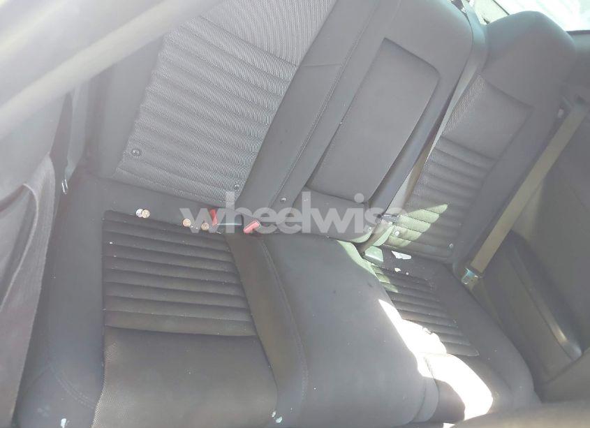 Photo 8 of 2013 Dodge Challenger SXT (VIN 2C3CDYAG7DH670128)