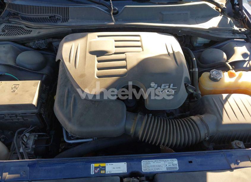 Photo 10 of 2013 Dodge Challenger SXT (VIN 2C3CDYAG7DH670159)