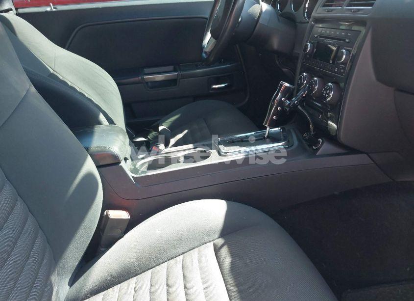 Photo 5 of 2013 Dodge Challenger SXT (VIN 2C3CDYAG7DH670159)