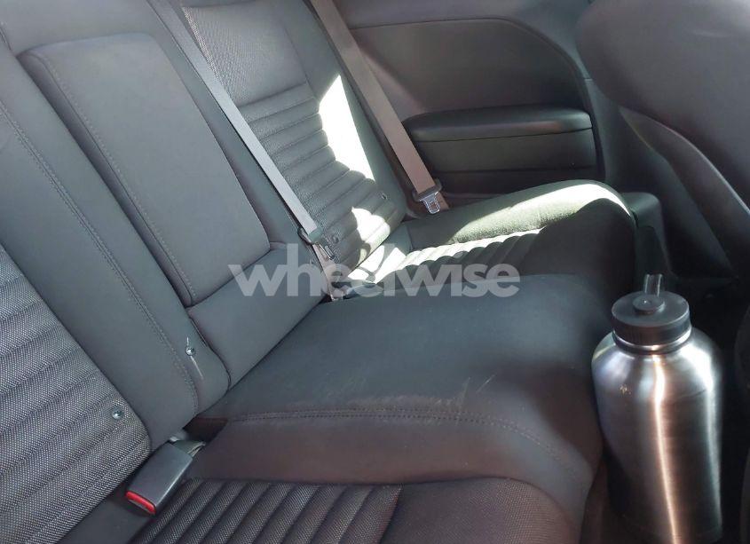 Photo 8 of 2013 Dodge Challenger SXT (VIN 2C3CDYAG7DH670159)