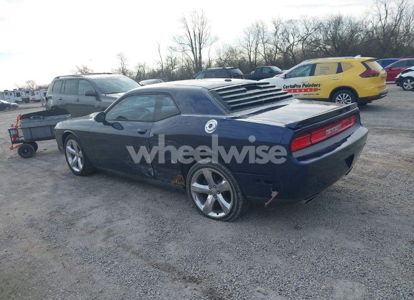 Photo 3 of 2013 Dodge Challenger SXT (VIN 2C3CDYAG7DH688015)
