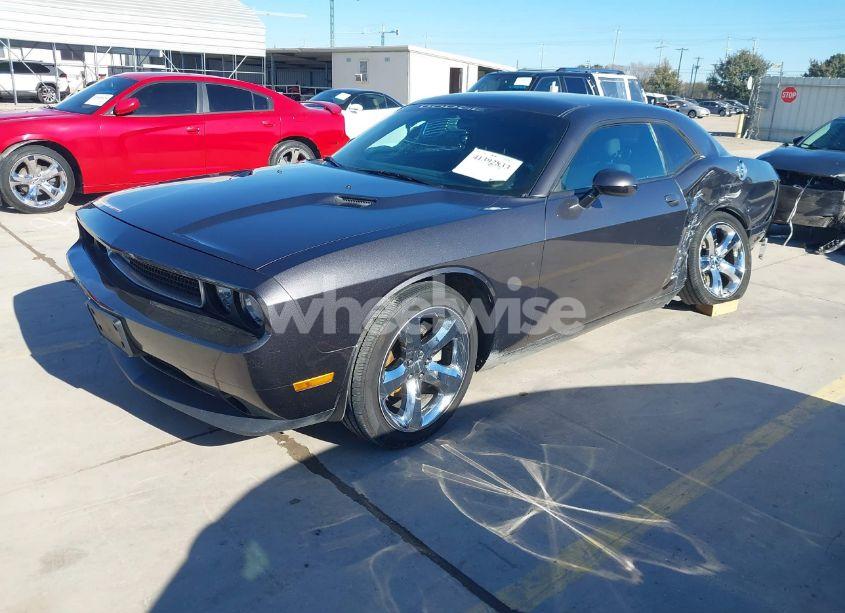 Photo 2 of 2014 Dodge Challenger SXT (VIN 2C3CDYAG7EH112068)