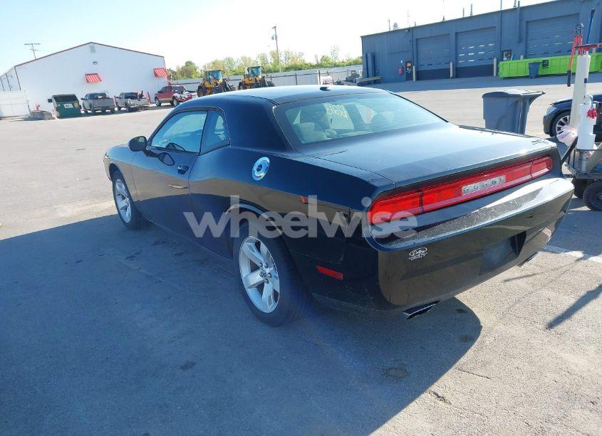 Photo 3 of 2014 Dodge Challenger SXT (VIN 2C3CDYAG7EH183996)