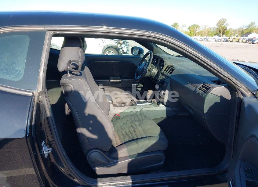 Photo 5 of 2014 Dodge Challenger SXT (VIN 2C3CDYAG7EH183996)