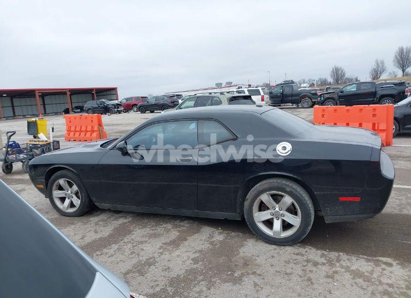 Photo 13 of 2014 Dodge Challenger SXT (VIN 2C3CDYAG7EH283418)