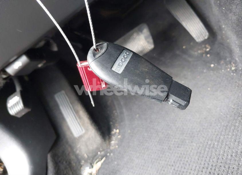 Photo 11 of 2014 Dodge Challenger SXT (VIN 2C3CDYAG7EH285802)